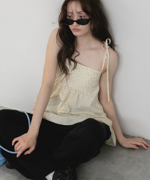 HEILIS(ヘイリス)の「【HIT ITEM!】【新色追加】花柄チュニックキャミソール/リボンノースリーブ 韓国 春服 夏服 ガーリー トレンド キャミソール ブラック ブルー イエロー ホワイト チュニック(キャミソール・レディース・イエロー/ホワイト/ブラック/ブルー・FREE)」の9枚目の写真