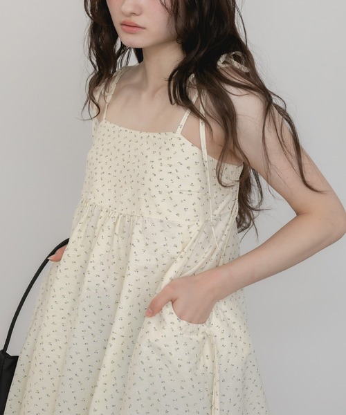 HEILIS(ヘイリス)の「【HIT ITEM!】【新色追加】花柄チュニックキャミソール/リボンノースリーブ 韓国 春服 夏服 ガーリー トレンド キャミソール ブラック ブルー イエロー ホワイト チュニック(キャミソール・レディース・イエロー/ホワイト/ブラック/ブルー・FREE)」の13枚目の写真