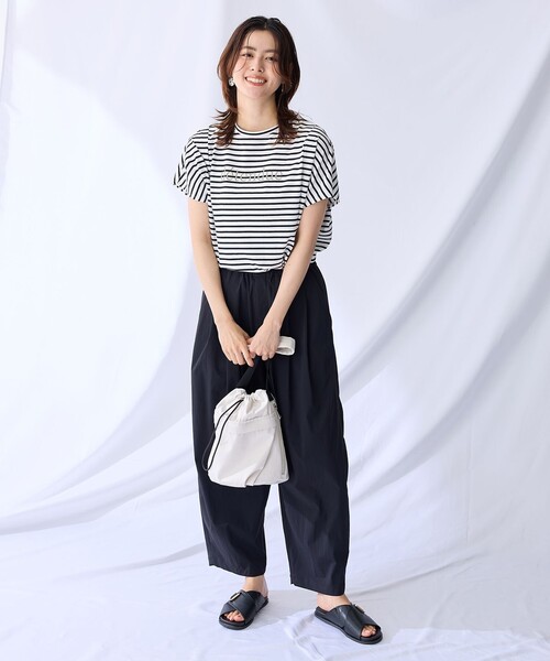 ANY(エニィ)の「【ウエストゴム】撥水バレルパンツ(その他パンツ・レディース・ブラック系/ベージュ系・1/2/3)」の4枚目の写真