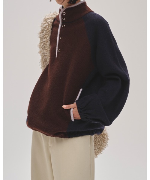 TODAYFUL（トゥデイフル）の「TODAYFUL Wool 100 Piping Pullover（その他アウター・レディース・ダークグレー/ネイビー/ブラウン・FREE）」の10枚目の写真
