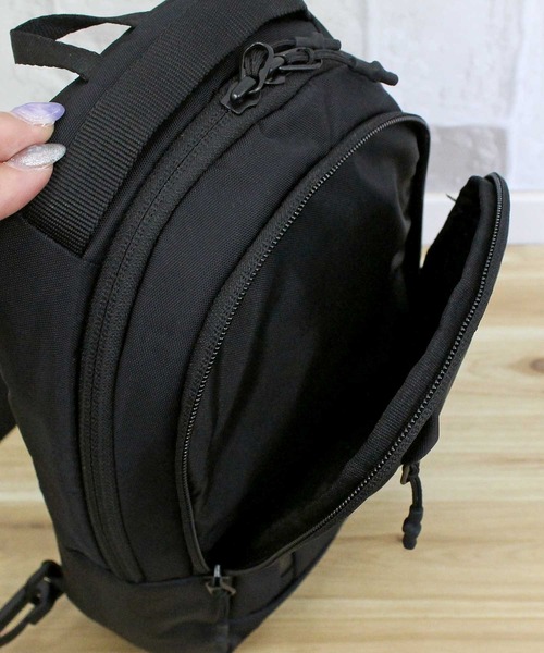セール】TNF スポーツワンウェイ ショルダーバッグ SPORTS ONE