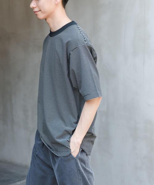 FORK&SPOON（フォークアンドスプーン）の「FORK&SPOON　ボーダープレーティングショートスリーブTシャツ（Tシャツ/カットソー・メンズ・ホワイト系その他/ブラック系その他/オレンジ系その他・4/5）」の2枚目の写真