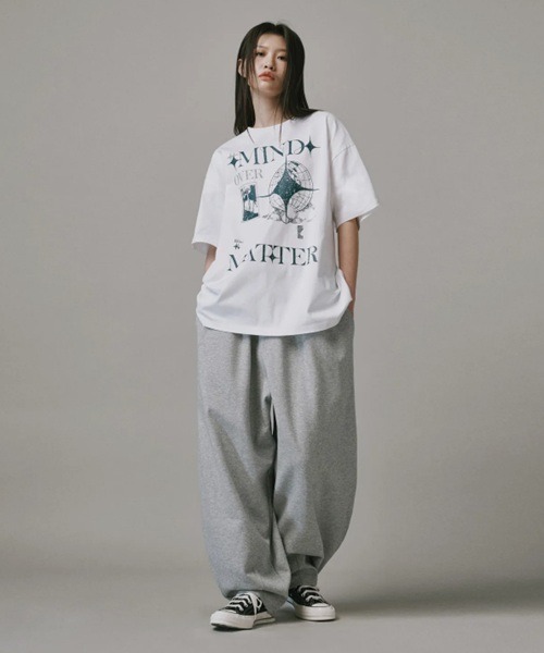 Vini（ヴィニ）の「【Vini】ダブルジャージー バルーンフィット スウェットパンツ（スウェットパンツ・レディース・グレー系その他/ブラック/グレー・LARGE/MEDIUM/SMALL/X-LARGE）」の21枚目の写真