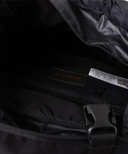Timberland（ティンバーランド）の「ナイロン 32L バックパック（バックパック/リュック・メンズ・ブラック×ブラック・FREE）」の5枚目の写真