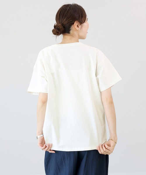 Aletta vita（アレッタビータ）の「箔プリント半袖カットソー（Tシャツ/カットソー・レディース・チャコール/オフホワイト・FREE）」の20枚目の写真