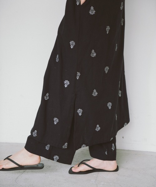 THEATRE PRODUCTS(シアタープロダクツ)の「エンブロイダリーワンピース(ワンピース・レディース・ホワイト/ブラック・FREE)」の7枚目の写真