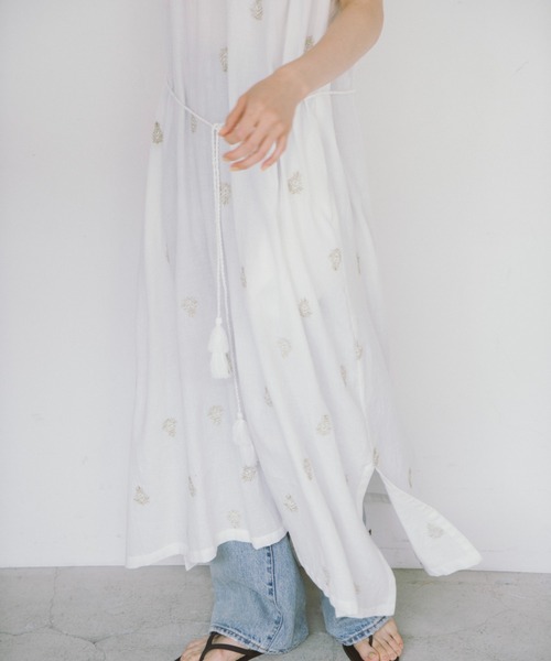 THEATRE PRODUCTS(シアタープロダクツ)の「エンブロイダリーワンピース(ワンピース・レディース・ホワイト/ブラック・FREE)」の13枚目の写真