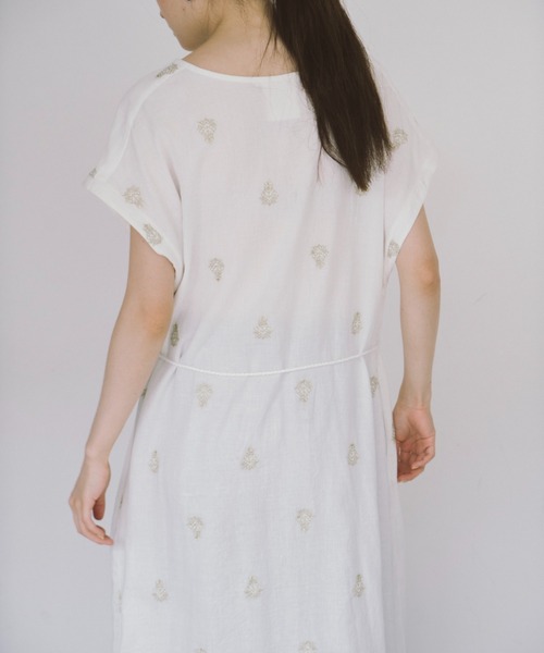 THEATRE PRODUCTS(シアタープロダクツ)の「エンブロイダリーワンピース(ワンピース・レディース・ホワイト/ブラック・FREE)」の14枚目の写真
