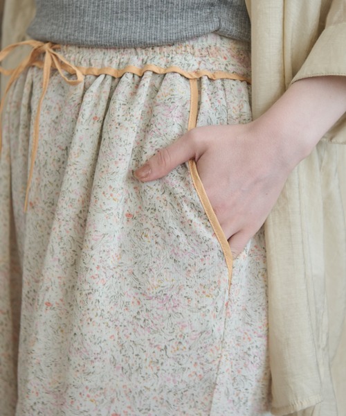 Crisp(クリスプ)の「ボタニカルシフォンパンツ(その他パンツ・レディース・ブルー/オレンジ・FREE)」の16枚目の写真