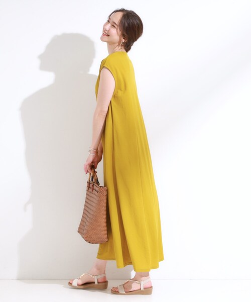 DRESKIP（ドレスキップ）の「【S-LL/ひんやり】切替ラインですっきりと 1枚で着られるロングワンピース（ワンピース・レディース・ブルー系その他/イエロー/ブラック・01/04/03/02）」の14枚目の写真