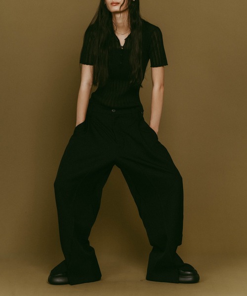 Knuth Marf（クヌースマーフ）の「【Knuth Marf】front slit pants（スラックス・レディース・ブラック/ブラウン/ホワイト・XS/S）」の11枚目の写真