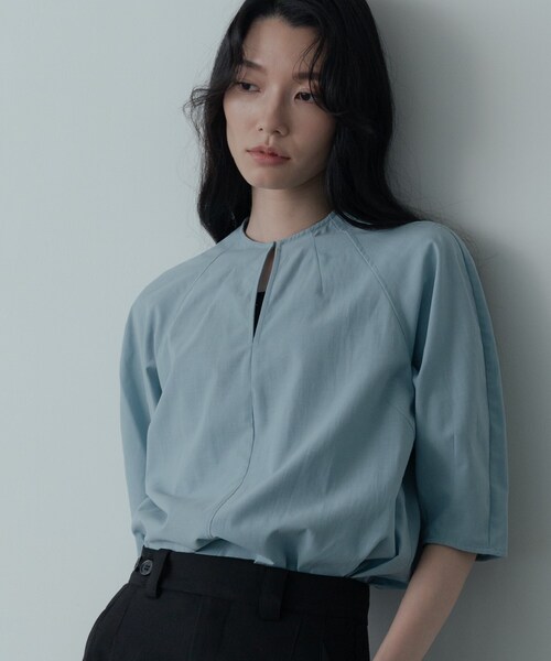 GALLEST（ギャレスト）の「ボトルネックブラウス（シャツ/ブラウス・レディース・サックスブルー/ブラック/ホワイト・38）」の3枚目の写真