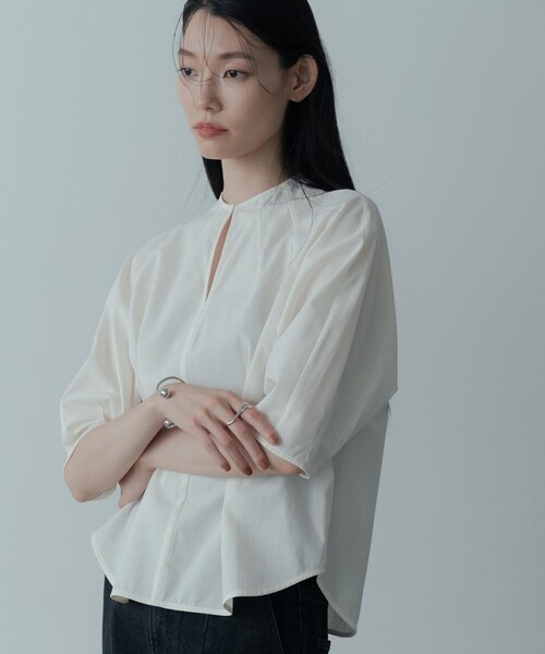 GALLEST（ギャレスト）の「ボトルネックブラウス（シャツ/ブラウス・レディース・サックスブルー/ブラック/ホワイト・38）」の12枚目の写真