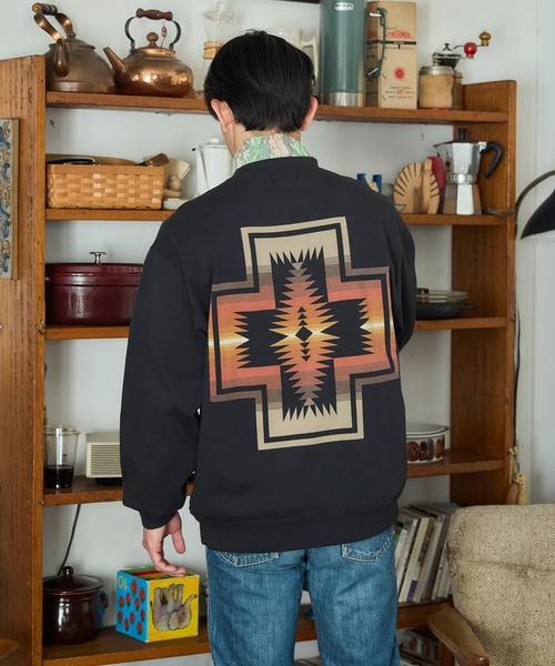 PENDLETON(ペンドルトン)の「PENDLETON/ペンドルトン ロングスリーブ バックプリント スウェット(スウェット・メンズ・チャコールグレー/ライトグレー/ブラック・MEDIUM/LARGE)」の3枚目の写真
