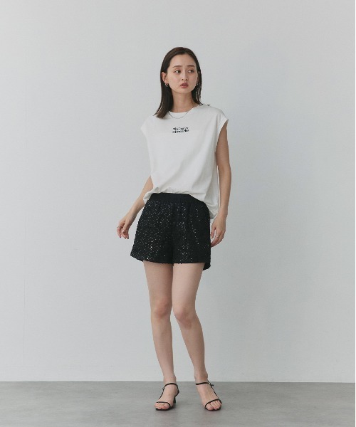 ad thie(アドティエ)の「スパンコール フラワー ショートパンツ(その他パンツ・レディース・オフホワイト/ブラック・FREE)」の10枚目の写真