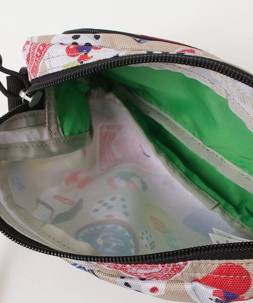 CHUMS（チャムス）の「【CHUMS】Recycle Shoulder Pouch（ショルダーバッグ・レディース・その他2/その他1/ネイビー/ブラック/その他3・FREE）」の11枚目の写真