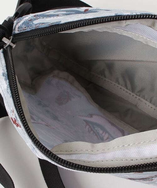 CHUMS（チャムス）の「【CHUMS】Recycle Shoulder Pouch（ショルダーバッグ・レディース・その他2/その他1/ネイビー/ブラック/その他3・FREE）」の12枚目の写真