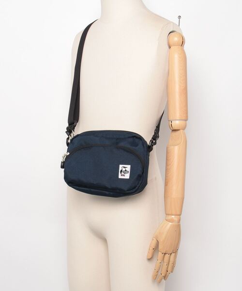 CHUMS（チャムス）の「【CHUMS】Recycle Shoulder Pouch（ショルダーバッグ・レディース・その他2/その他1/ネイビー/ブラック/その他3・FREE）」の18枚目の写真