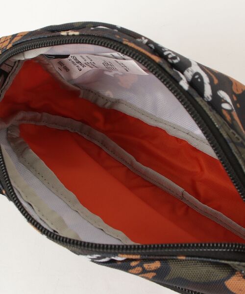 CHUMS(チャムス)の「【CHUMS】Recycle Shoulder Pouch(ショルダーバッグ・レディース・その他2/その他1/ネイビー/ブラック/その他3/グレイッシュベージュ・FREE)」の9枚目の写真