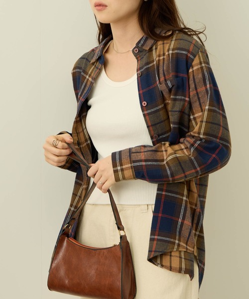 NAVY（ネイビー）の「nAvy コットンネルチェックシャツ（シャツ/ブラウス・レディース・レッド系1/ネイビー系/ブラック系/オレンジ系/ブラウン系/レッド系2・L/M）」の2枚目の写真