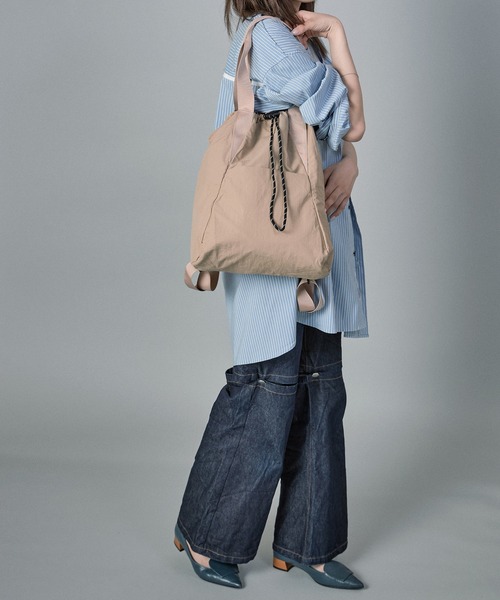 &MARKS(アンドマークス)の「N21【軽量】2WAYナイロンライトバッグ(トートバッグ・レディース・ブラック/カーキ/ベージュ/ホワイト・FREE)」の17枚目の写真