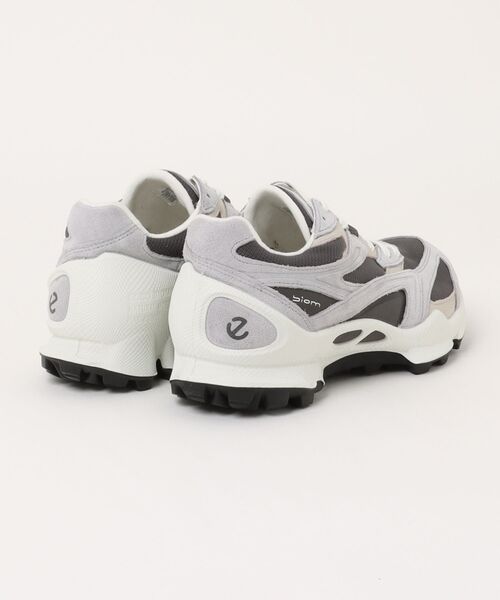 ECCO(エコー)の「ハイテク BIOM C-TRAIL 高機能スニーカー 軽量 高品質レザー(スニーカー・レディース・グレー・41/39/40/42/43)」の2枚目の写真