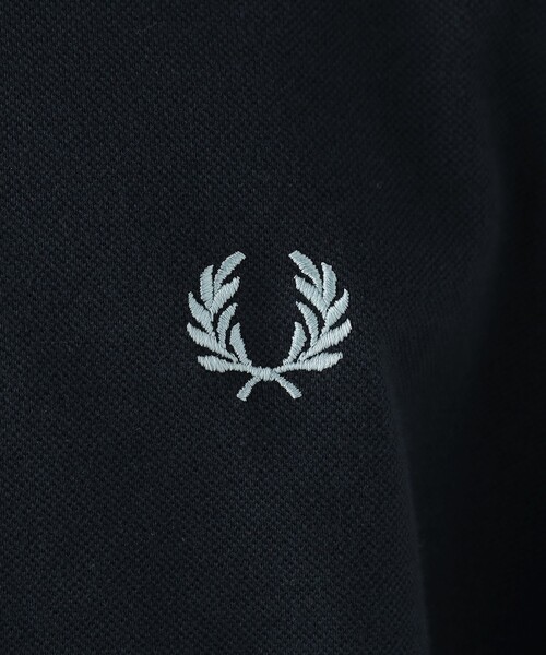 FRED PERRY（フレッドペリー）の「【別注】FRED PERRY / リラックス ティップド ピケ ロングスリーブ Tシャツ（Tシャツ/カットソー・メンズ・ブラック/レッド系その他7/ネイビー・SMALL/MEDIUM/LARGE/X-LARGE）」の19枚目の写真