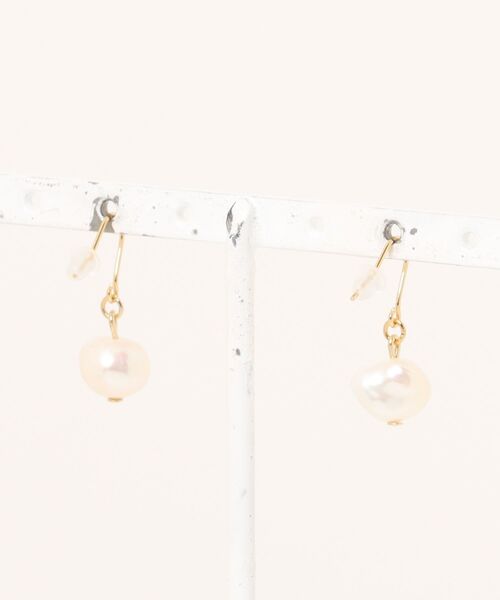 tone（トーン）の「【Le soleil】淡水バロックパール　ピアス(MA)（ピアス（両耳用）・レディース・ゴールド・FREE）」の3枚目の写真