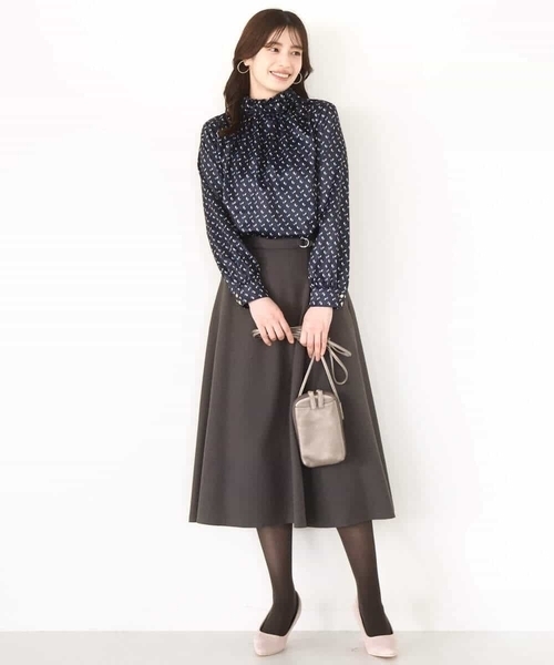 OFUON le MK（オフオンルエムケー）の「【2025AW】ラップ風フレアースカート/洗える/WEB限定サイズあり（スカート・レディース・ライトブルー/ダークグレー・40/38/36）」の4枚目の写真