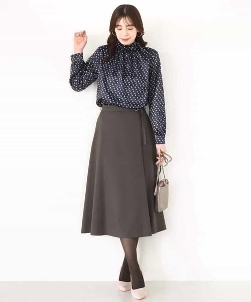 OFUON le MK（オフオンルエムケー）の「【2025AW】ラップ風フレアースカート/洗える/WEB限定サイズあり（スカート・レディース・ライトブルー/ダークグレー・40/38/36）」の5枚目の写真