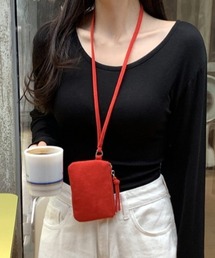 mebole（メボレ）の「スウェードマルチポーチ（ポーチ）」