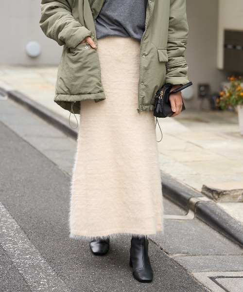 TRIANGLE PALETTE（トライアングルパレット）の「シャギーニットスカート /セットアップ対応（スカート・レディース・ブラック/アイボリー/ダークグレー・FREE）」の18枚目の写真