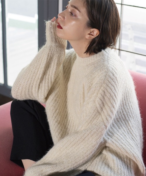 OPAQUE.CLIP(オペークドットクリップ)の「オーバーサイズ スパンコールニット(ニット/セーター・レディース・アイボリー系5/グレー系4/ブラック系5/ピンク系その他・00)」の17枚目の写真