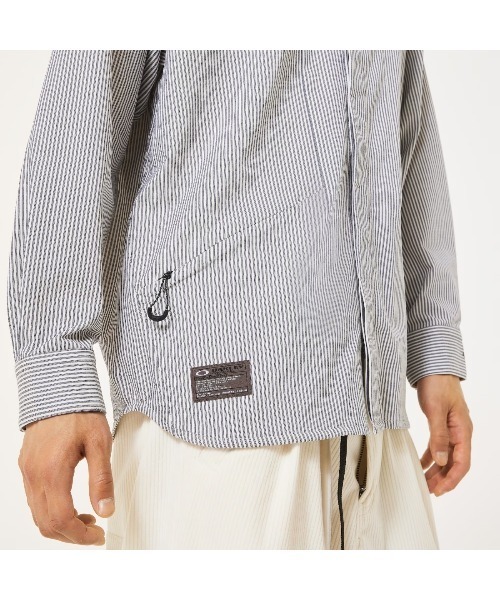 OAKLEY(オークリー)の「OAKLEY Fgl Fuel LS Shirts 5.7(オークリー FGL フューエル ロングスリーブ シャツ 5.7)(シャツ/ブラウス・メンズ・ブラウン系/ホワイト系・SMALL/MEDIUM/LARGE)」の3枚目の写真