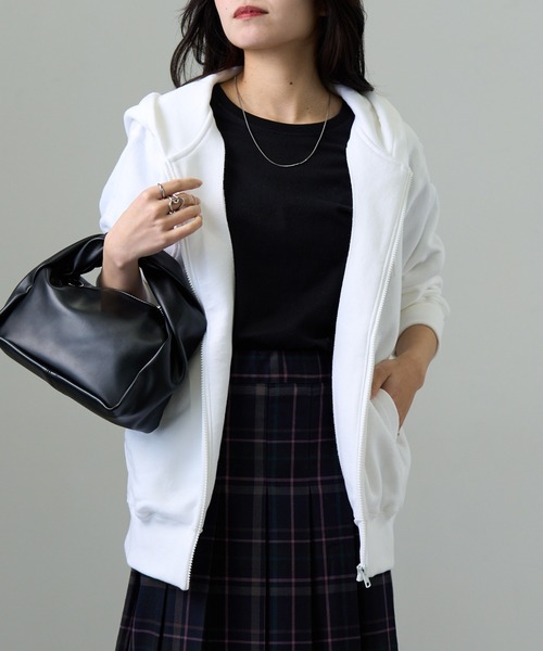CROSS & STITCH(クロスステッチ)の「【Cross&Stitch】10オンス レギュラーウェイト スウェット ジップアップパーカー フーディ― 裏毛 裏パイル地 SZ2251(パーカー・メンズ・オートミール/ネイビー/ホワイト/ヘザーグレー/ブラック・S/M/L)」の8枚目の写真