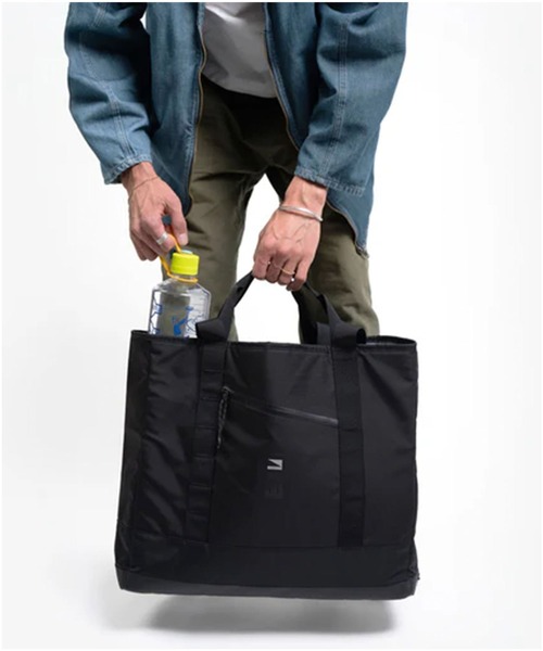LANDER(ランダ―)の「LANDER / TECH TOTE 30L(トートバッグ・メンズ・ブラック・FREE)」の5枚目の写真