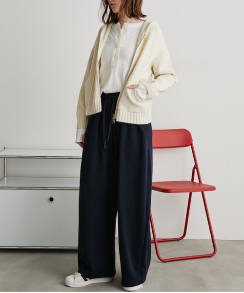 Auntie Rosa Holiday（アンティローザホリデー）の「タックワイドスウェットパンツ / サイズ展開あり（スウェットパンツ・レディース・ブラック/ライトグレー/ネイビー・SMALL/MEDIUM）」の3枚目の写真