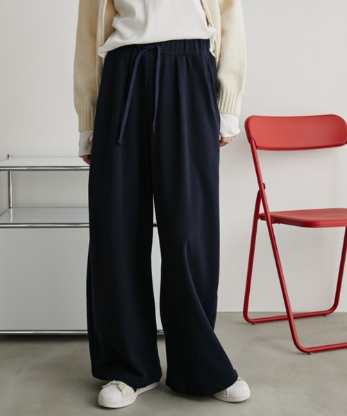 Auntie Rosa Holiday（アンティローザホリデー）の「タックワイドスウェットパンツ / サイズ展開あり（スウェットパンツ・レディース・ブラック/ライトグレー/ネイビー・SMALL/MEDIUM）」の4枚目の写真