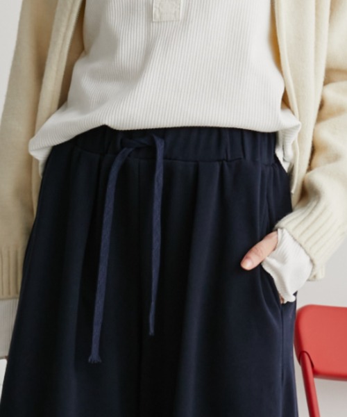 Auntie Rosa Holiday（アンティローザホリデー）の「タックワイドスウェットパンツ / サイズ展開あり（スウェットパンツ・レディース・ブラック/ライトグレー/ネイビー・SMALL/MEDIUM）」の13枚目の写真