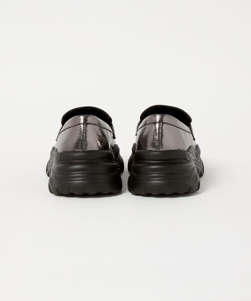 SY UNITED ARROWS(シーユナイテッドアローズ)の「<SY> スポーツローファー フラット65↑(ローファー・レディース・シルバー/ブラック/ダークブラウン・22.5cm/23cm/23.5cm/24cm/24.5cm/25cm)」の7枚目の写真