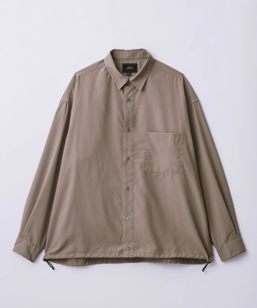 SLICK(スリック)の「【SLICK/スリック】Cotton-like Broad Drawstring Regular Shirt/コットンライクブロードドロストレギュラーカラーシャツ(シャツ/ブラウス・メンズ・スミクロ/カーキ/ブラック・3/2/1)」の1枚目の写真