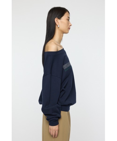 MOUSSY（マウジー）の「OFF SHOULDER LOGO SWEAT プルオーバー（スウェット・レディース・バーガンディー/杢グレー/ネイビー・FREE）」の15枚目の写真