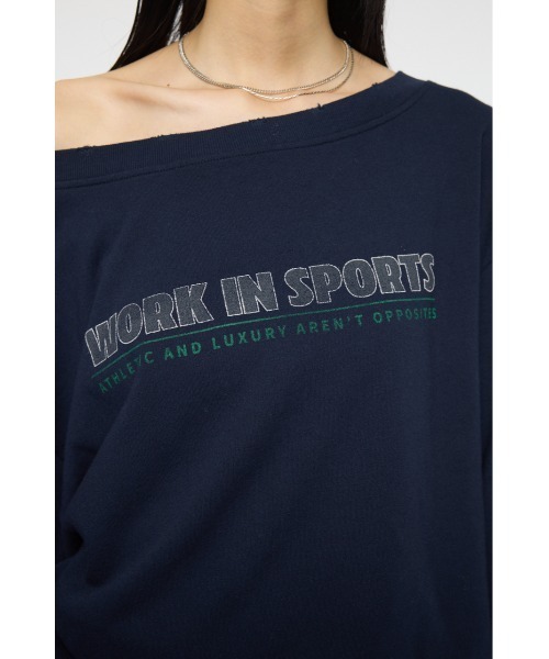 MOUSSY（マウジー）の「OFF SHOULDER LOGO SWEAT プルオーバー（スウェット・レディース・バーガンディー/杢グレー/ネイビー・FREE）」の18枚目の写真