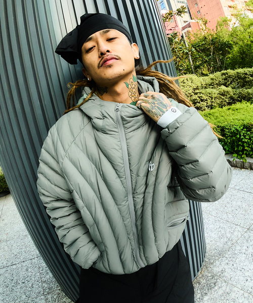 NOMANUAL(NOMANUAL)の「NOMANUAL/ノーマニュアル NUBES LIGHT DUCK DOWN(ダウンジャケット/コート・メンズ・ブラック/カーキ・MEDIUM/LARGE)」の11枚目の写真