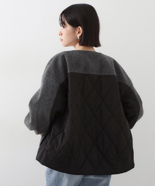 THE SHOP TK （ザ ショップ ティーケー ）の「前後で印象が変わる ドッキングノーカラージャケット（ノーカラージャケット・レディース・ナチュラル/チャコールグレー/ブラック・13/12）」の5枚目の写真