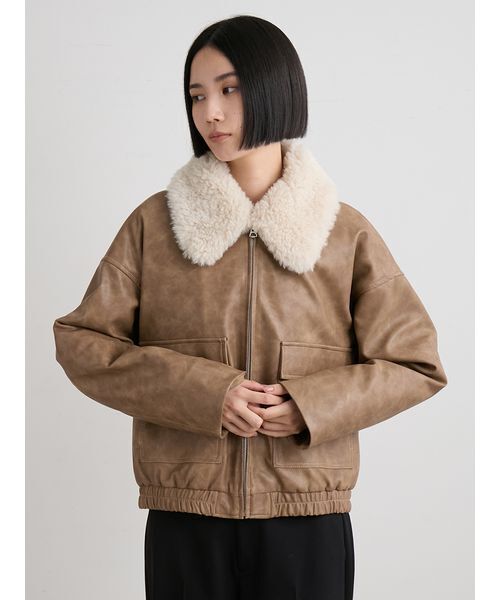 MIESROHE(ミースロエ)の「ファー衿ショートブルゾン(ブルゾン・レディース・ベージュ/ブラック・F)」の4枚目の写真