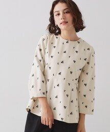 フラワー刺繍ペプラムブラウス【洗濯機OK】