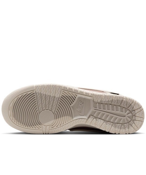 NIKE（ナイキ）の「NIKE Dunk Low Gore-Tex（ナイキ ダンク LOW GTX）（スニーカー・メンズ・ブラック系/ブラック系1・25cm/25.5cm/26cm/26.5cm/27cm/27.5cm/28cm/28.5cm/29cm）」の8枚目の写真