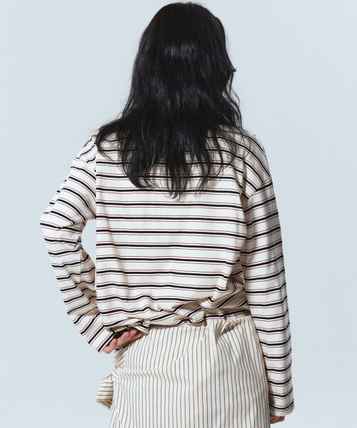 NICK&NICOLE（ニックアンドニコール）の「SIGNATURE LOGO STRIPE PK SLEEVE_IVORY（ポロシャツ・レディース・その他・MEDIUM/LARGE）」の3枚目の写真