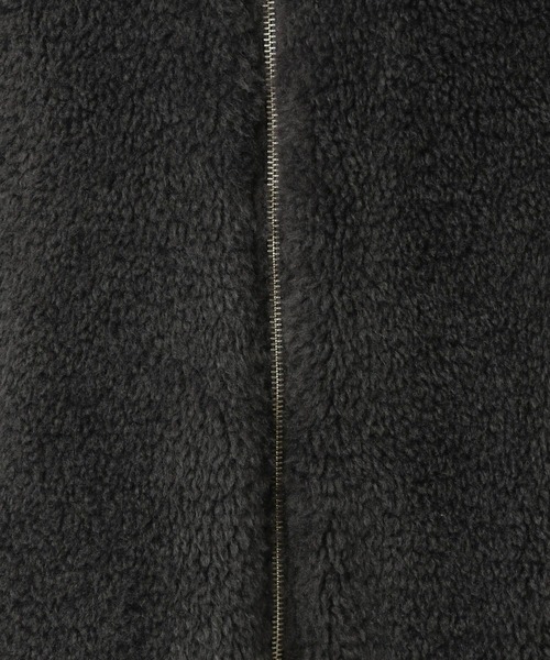 GLOBAL WORK(グローバルワーク)の「フワモコボアポンチョ/603322(ポンチョ・レディース・グレイッシュベージュ/ダークブラウン/チャコールグレー・FREE)」の7枚目の写真